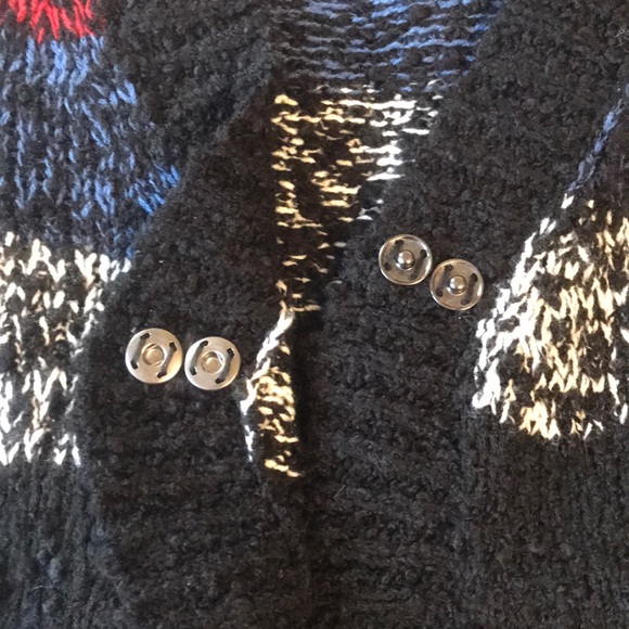 Tres Chic Cozy Cardigan - Picture 4 of 4